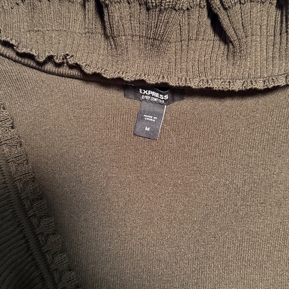 Express body contour dressy tank olive medium - Picture 2 of 2